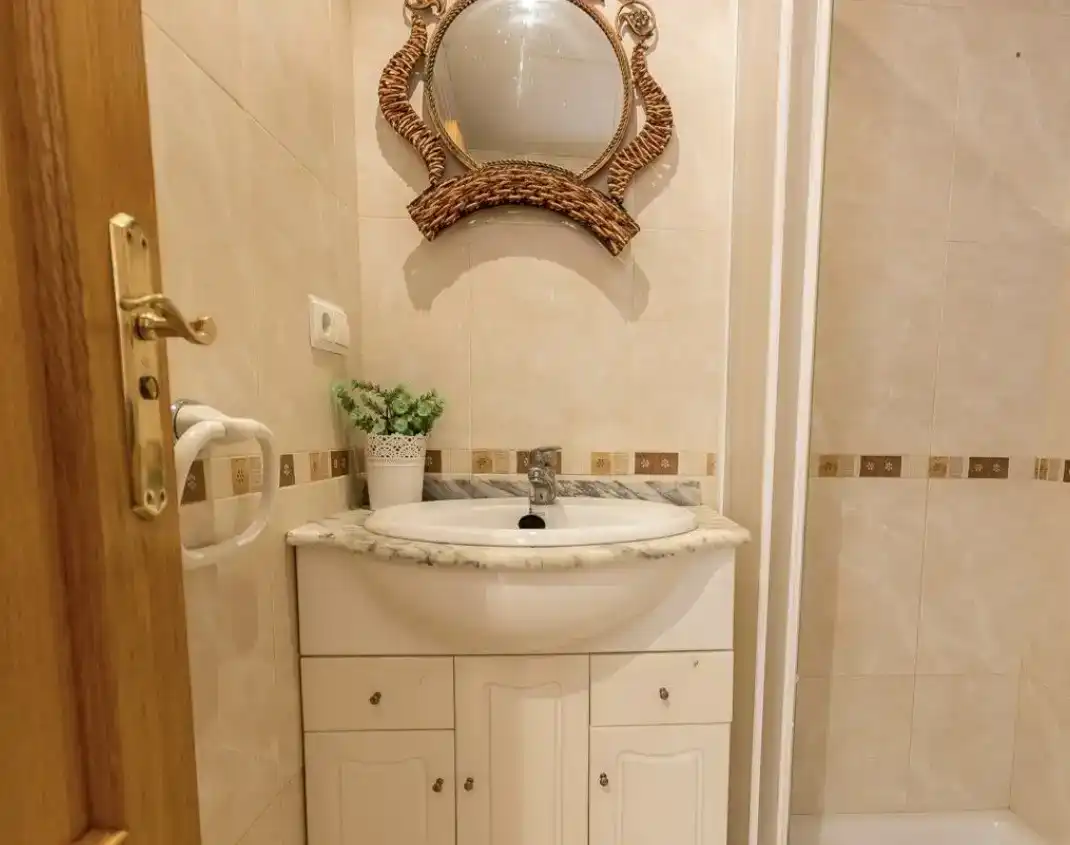 Bany de Apartament en venda en Santa Pola amb Aire condicionat