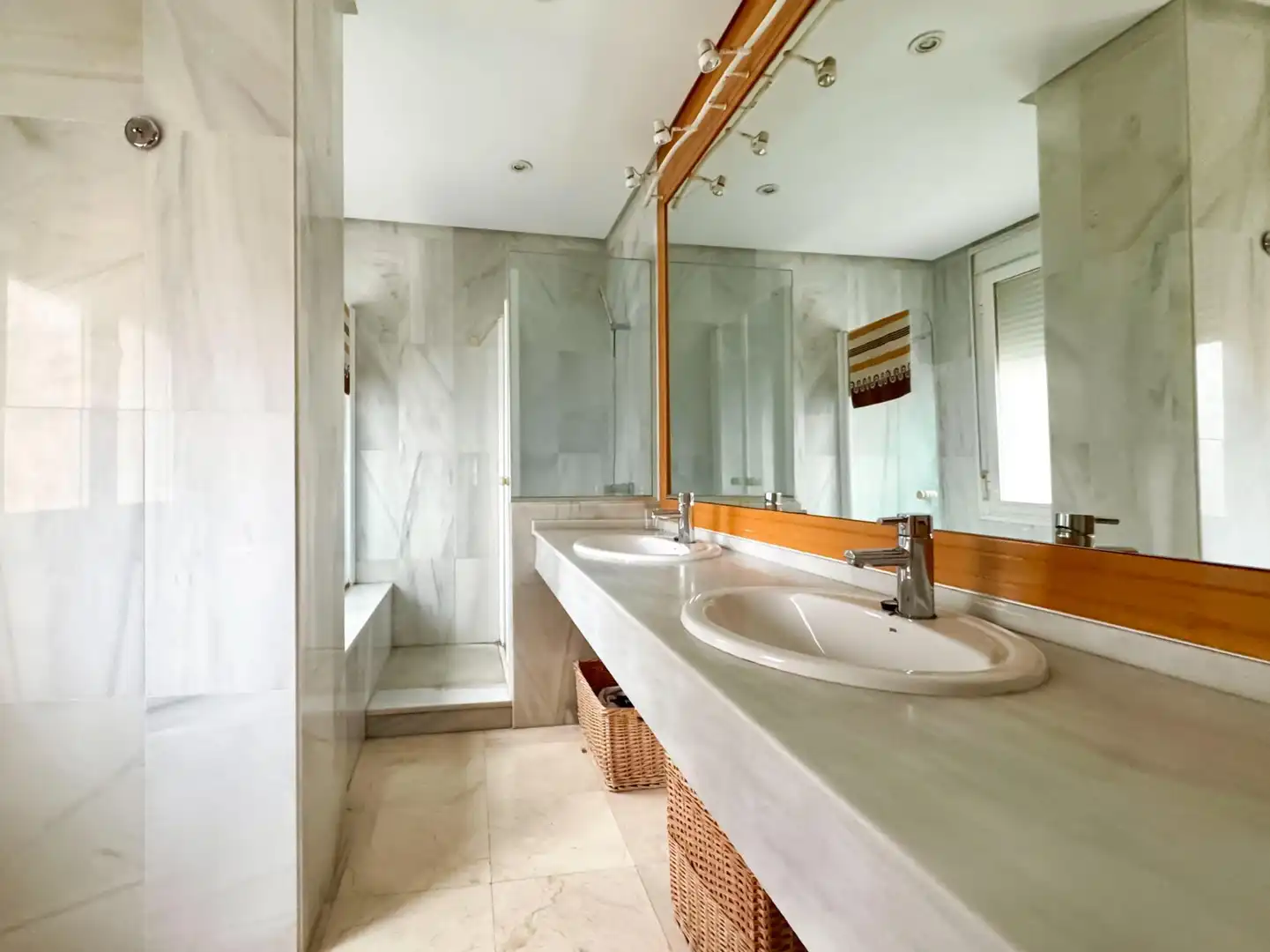 Bathroom of Houses for sale in Sevilla  with Terrace