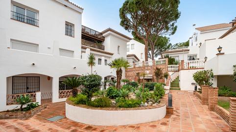 Photo 3 of Apartment for sale in Urbanización Los Pinos de Aloha, Aloha, Málaga