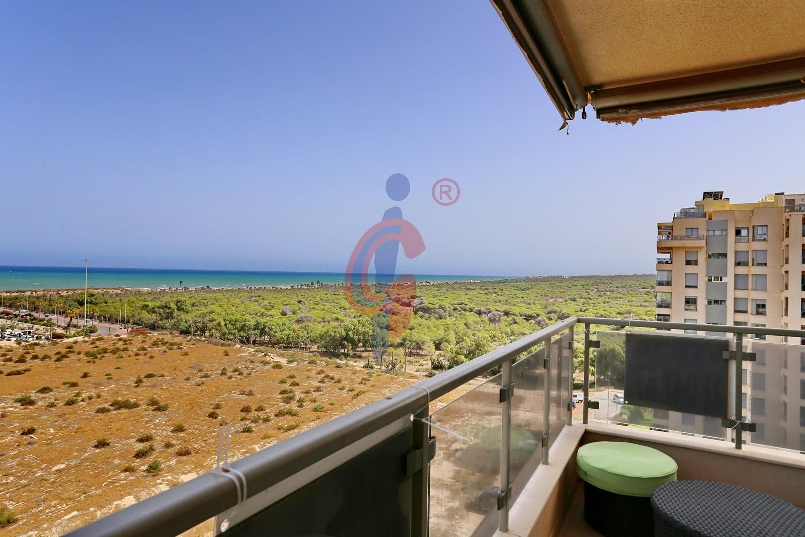 Vista exterior de Apartament en venda en Guardamar del Segura amb Aire condicionat, Terrassa i Piscina comunitària