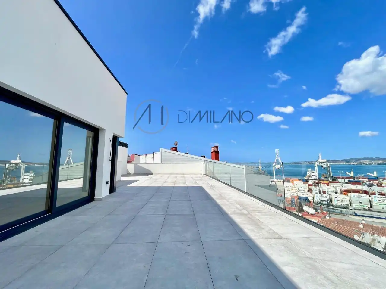 Terraza de Ático en venta en Vigo  con Calefacción
