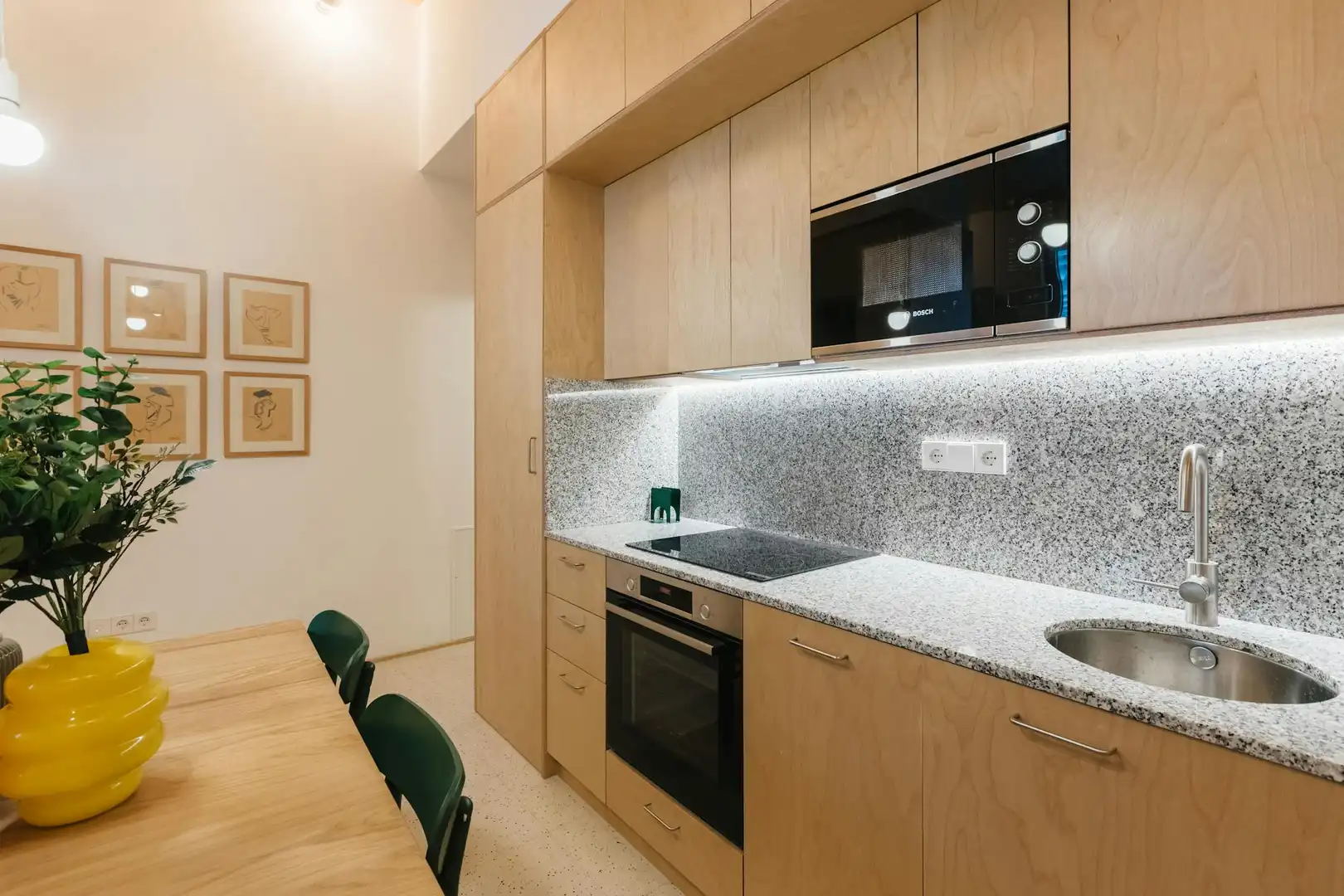 Kitchen of Flat for rent in Madrid  with Air Conditioner, Furnished and Washing machine
