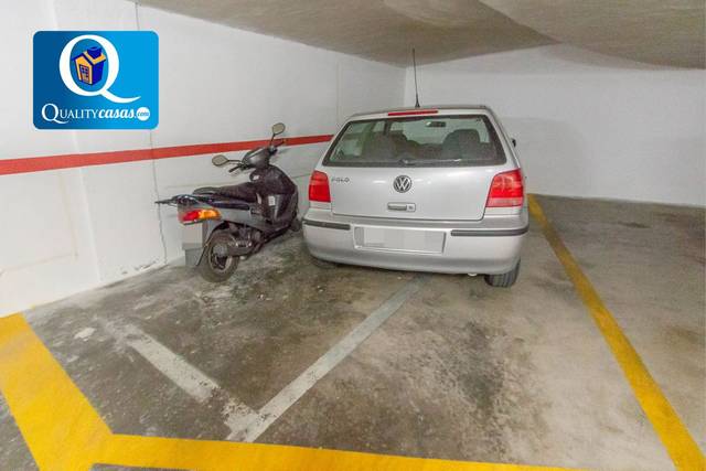 Garaje en Venta en Ensanche - Diputación