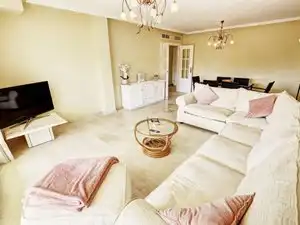 Sala de estar de Piso en venta en Benalmádena con Aire acondicionado, Terraza y Trastero
