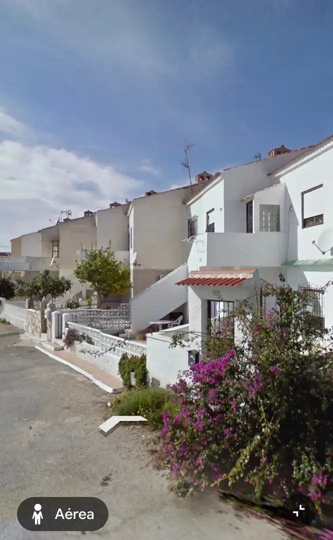 Exterior view of Apartments for sale in Zona Carrefour - Urbanizaciones
