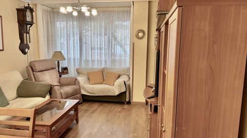 Foto 3 de Piso en venta en De Antonio Sangenis, Barrio de Delicias, Zaragoza Capital