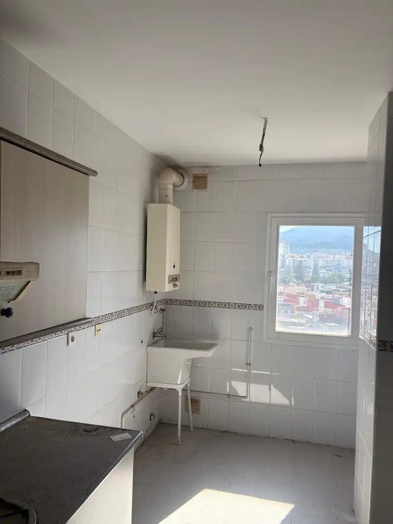 Bathroom of Flat for sale in Algeciras