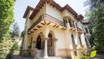 Vista exterior de Casa o xalet en venda en Olot amb Terrassa