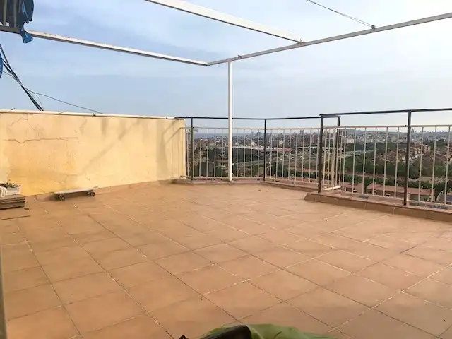Terrasse von Dachboden zum Verkauf in Badalona mit Klimaanlage, Heizung und Terrasse