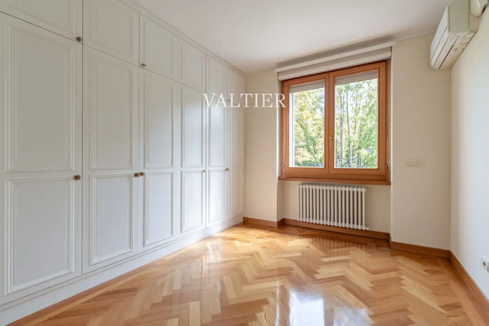 Habitación de Casa o chalet en venta en Pozuelo de Alarcón con Aire acondicionado, Calefacción y Piscina