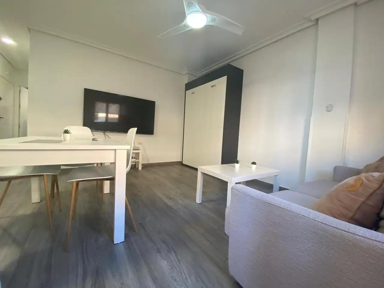 Living room of Flat for sale in San Pedro del Pinatar  with Air Conditioner, Terrace and Furnished