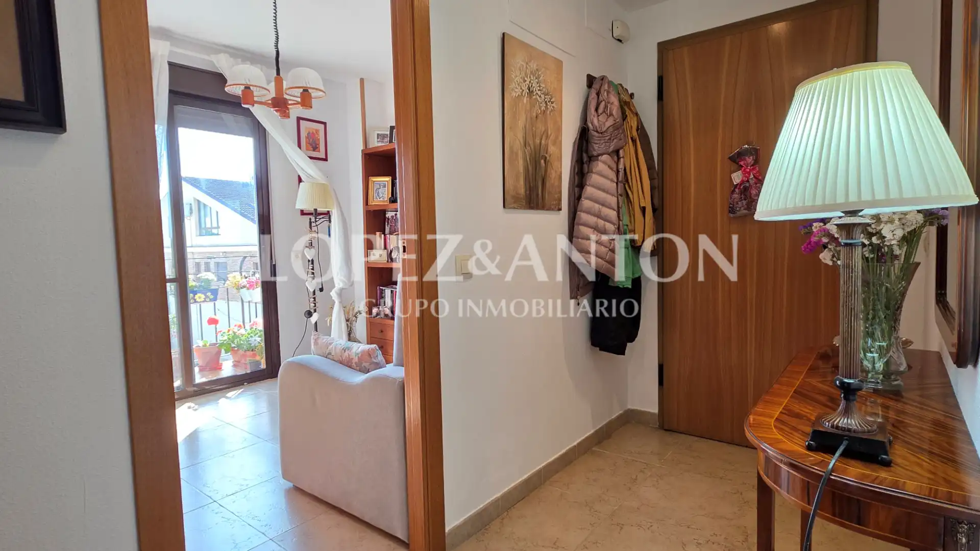 Flat for sale in L'Eliana  with Air Conditioner, Oven and Balcony