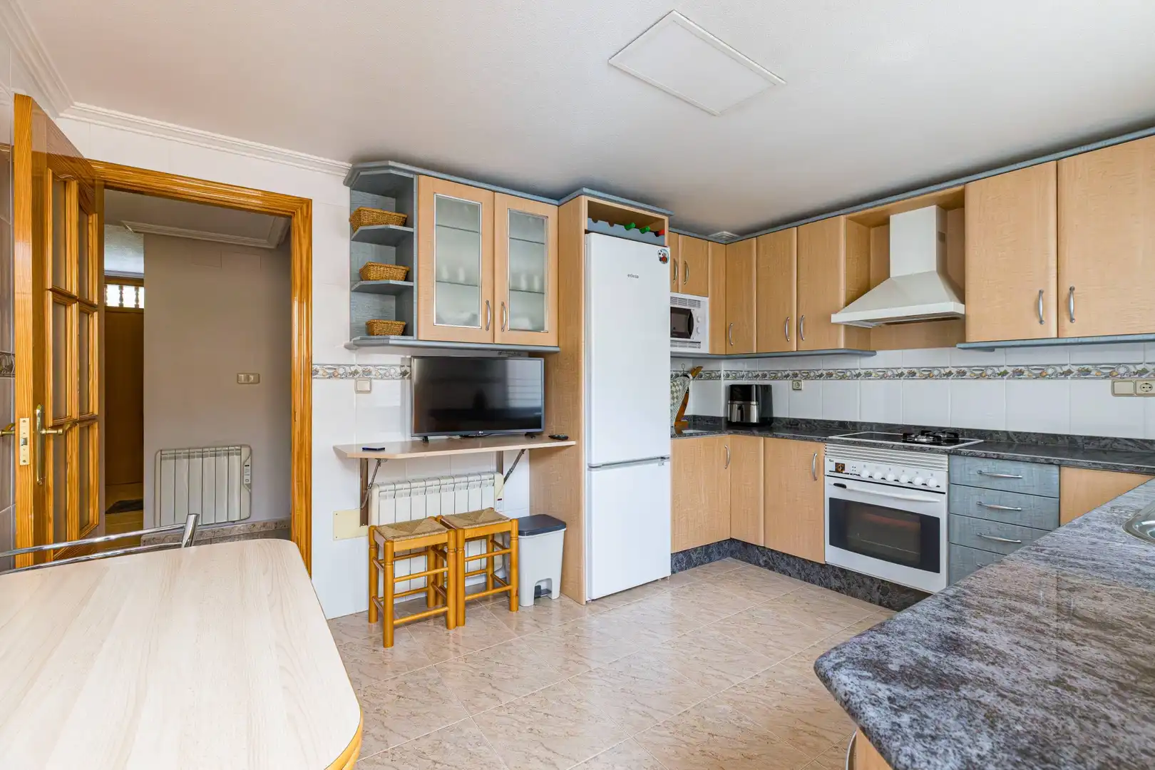 Cuina de Dúplex en venda en Murcia amb Aire condicionat, Jardí privat i Terrassa
