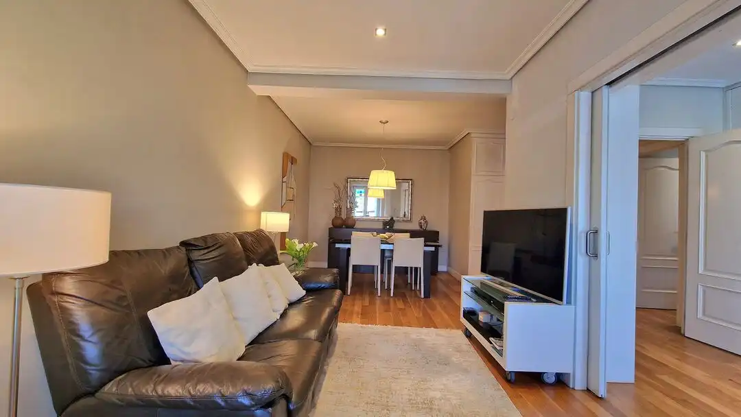 Wohnzimmer von Wohnung zum Verkauf in Donostia - San Sebastián  mit Heizung, Abstellraum und Balkon