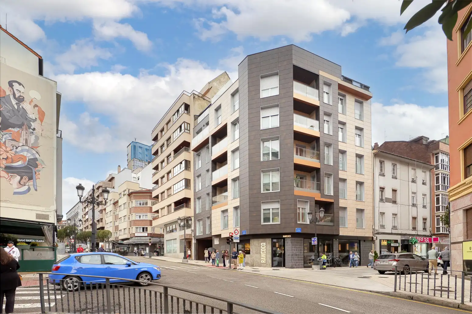 Vista exterior de Piso en venta en Oviedo  con Calefacción