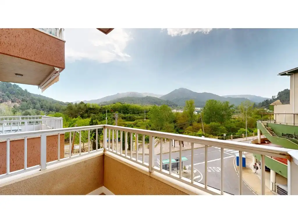 Außenansicht von Wohnung zum Verkauf in Montán