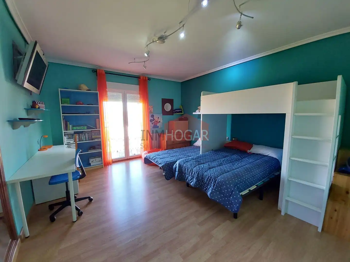 Bedroom of Houses for sale in Sanchidrián  with Private garden, Parquet flooring and Terrace