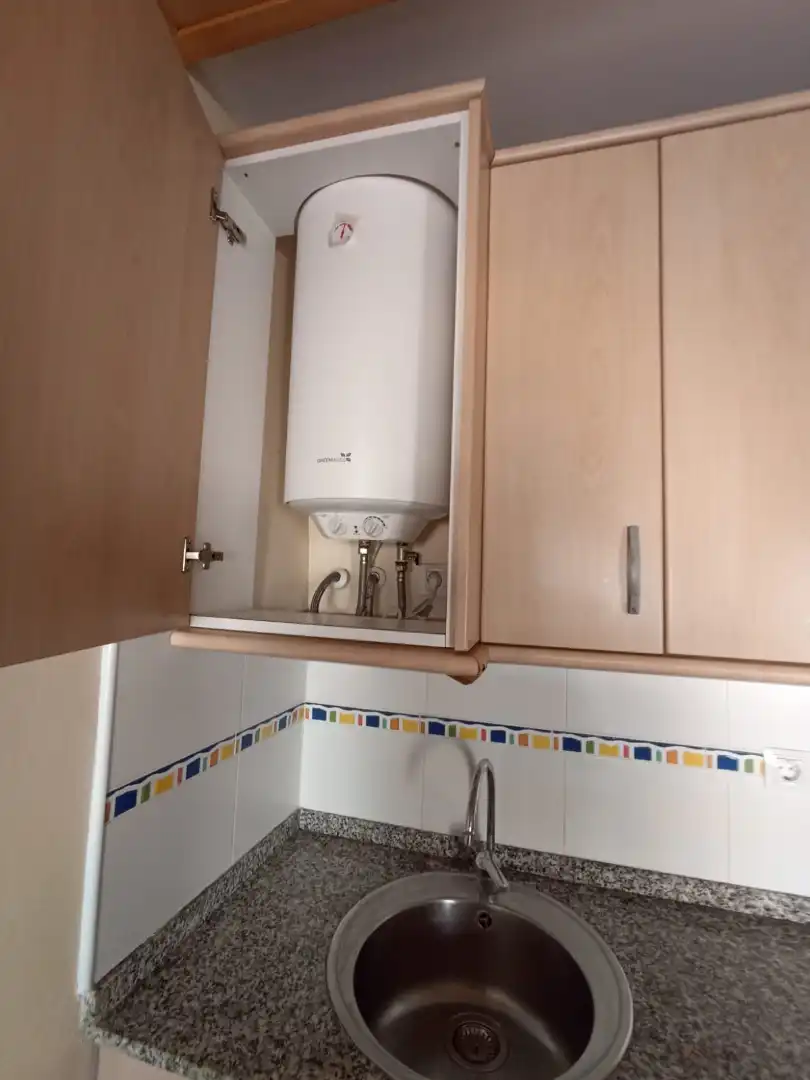 Cuina de Pis en venda en La Canonja amb Terrassa, Traster i Forn