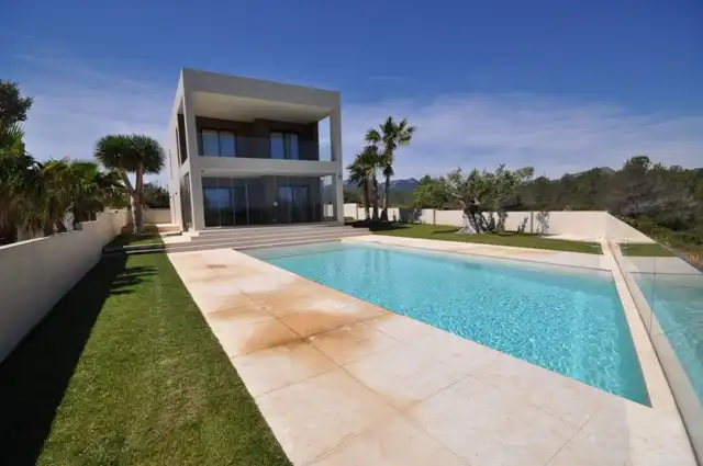 Chalet con piscina en venta en Miami Platja, imagen 17