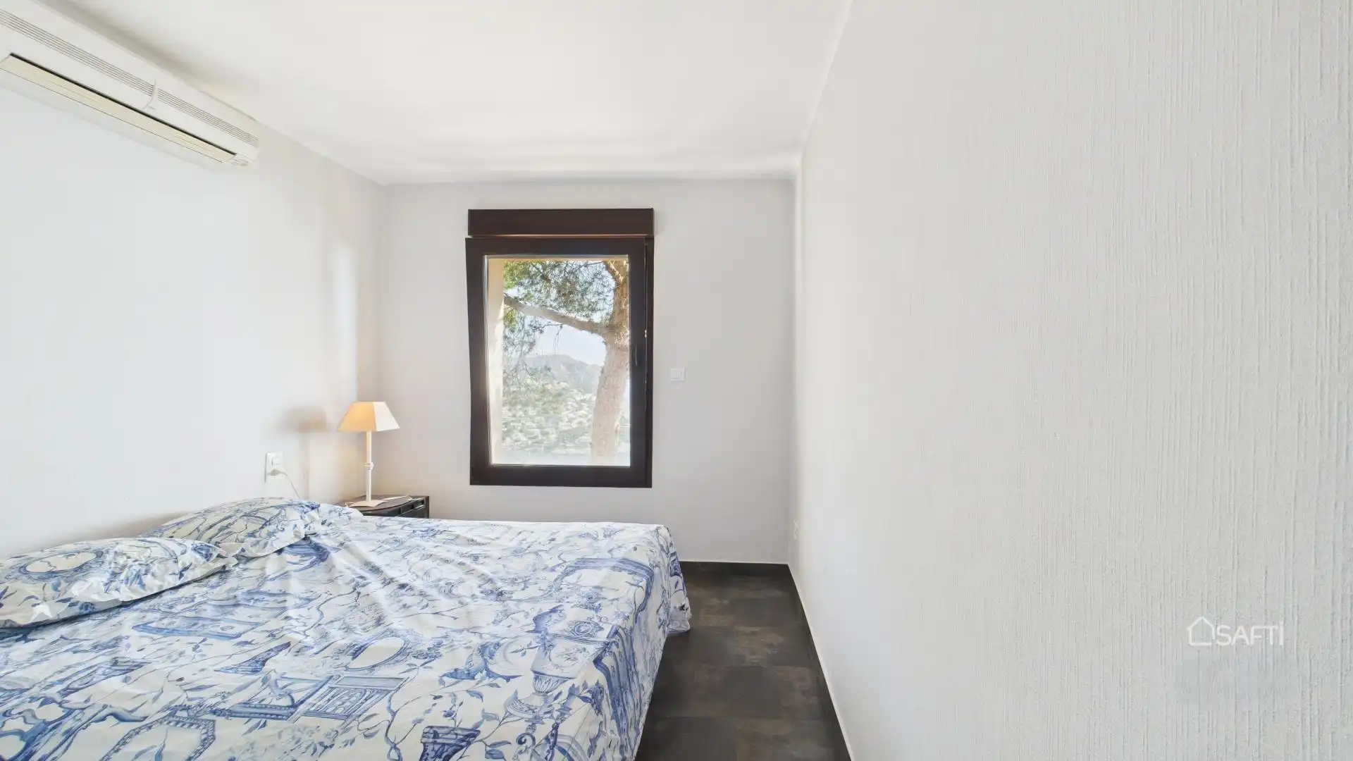Dormitori de Apartament en venda en Andratx amb Aire condicionat, Balcó i Piscina comunitària