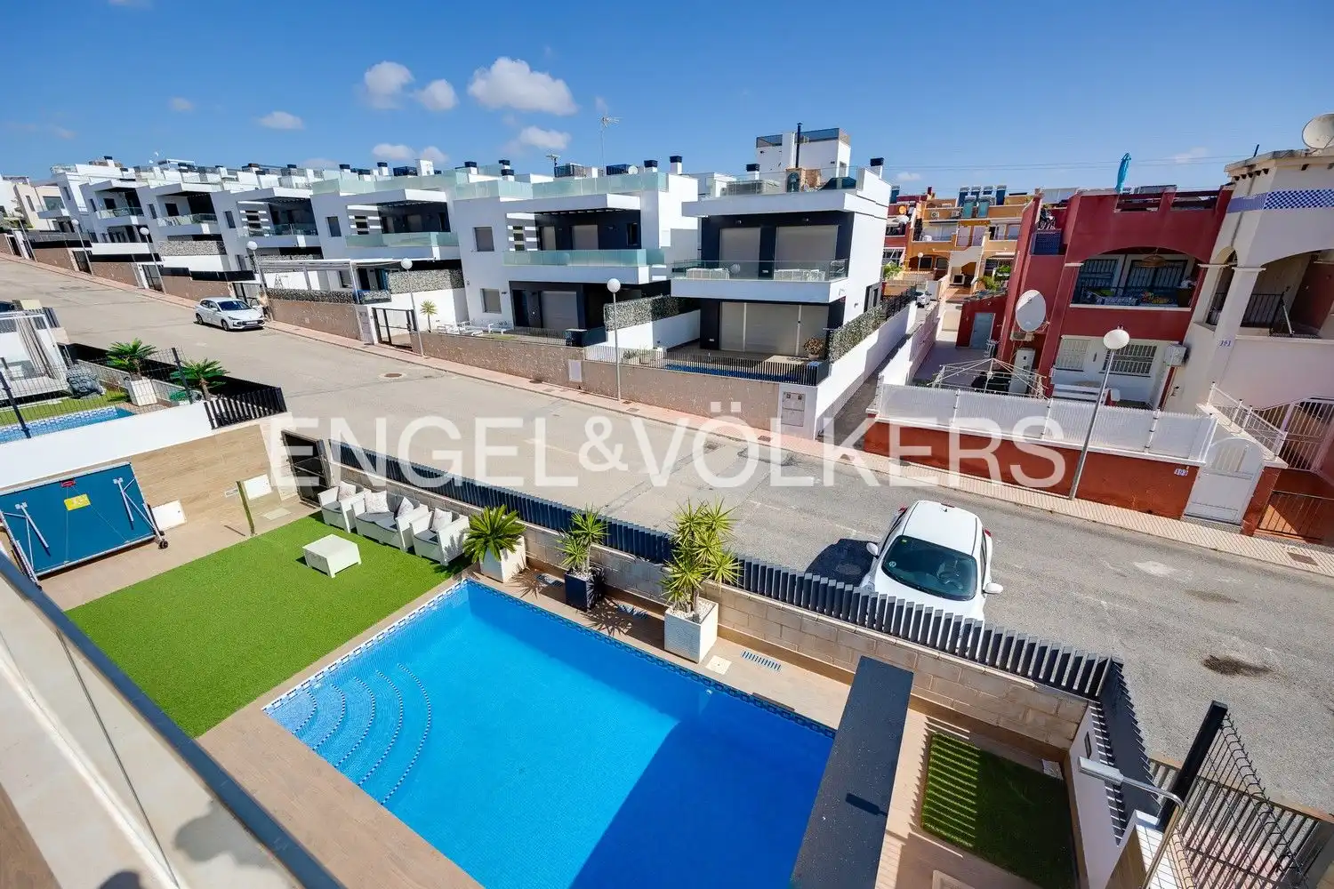 Piscina de Casa o xalet en venda en Orihuela amb Aire condicionat, Calefacció i Jardí privat