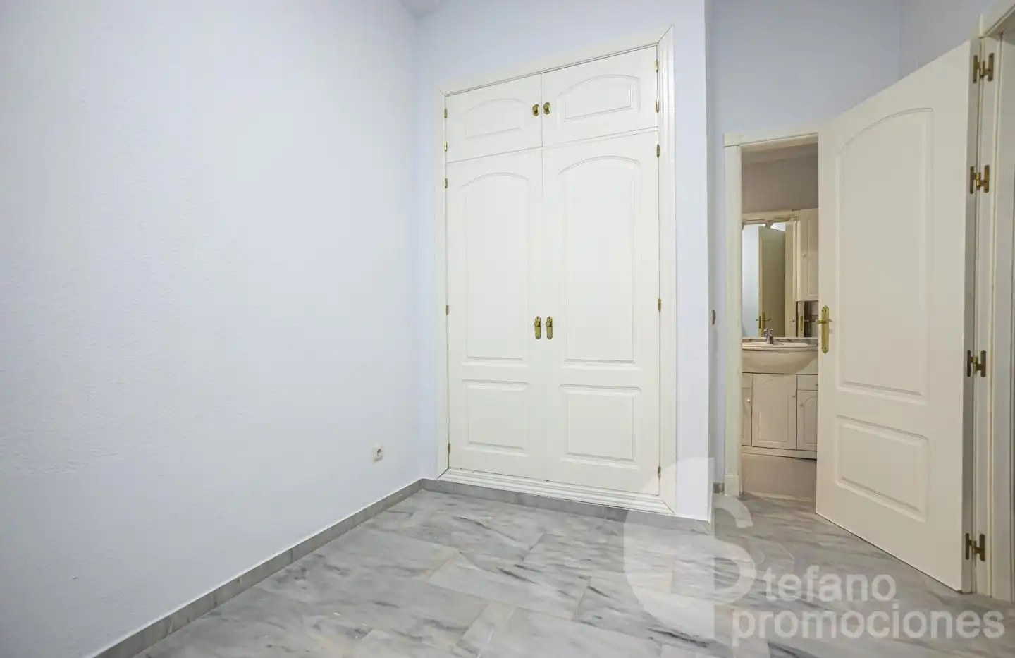Casa adosada en venta en Málaga con Aire acondicionado, Calefacción y Jardín privado