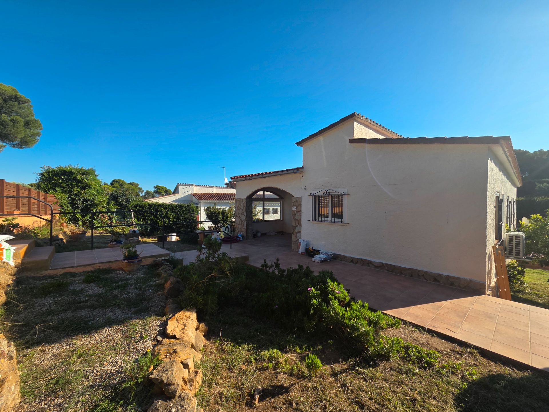 Exterior view of Single-family semi-detached for sale in Pals  with Air Conditioner, Heating and Private garden