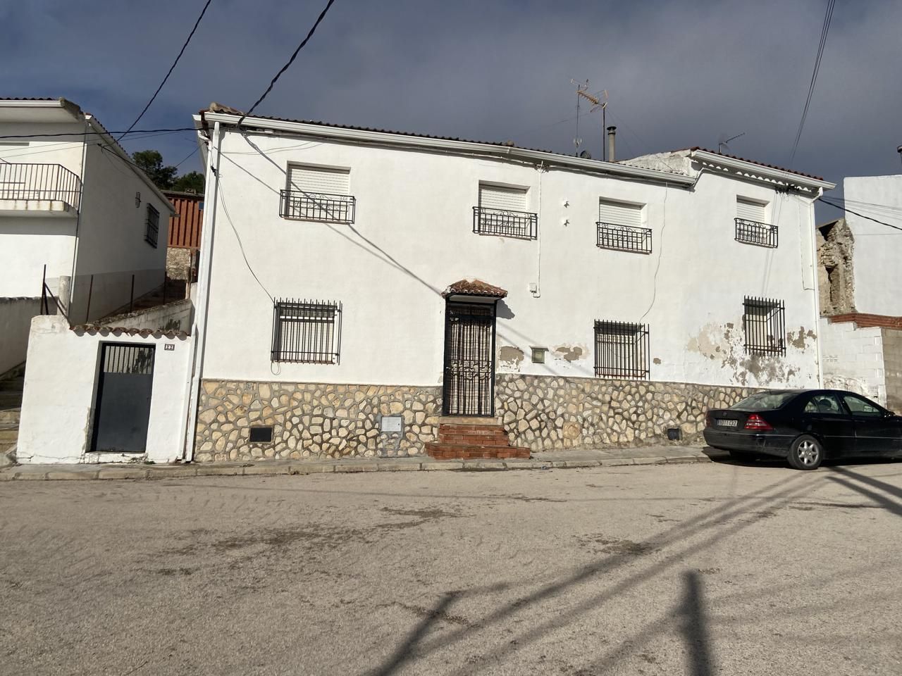 Exterior view of Country house for sale in Montalbo  with Private garden