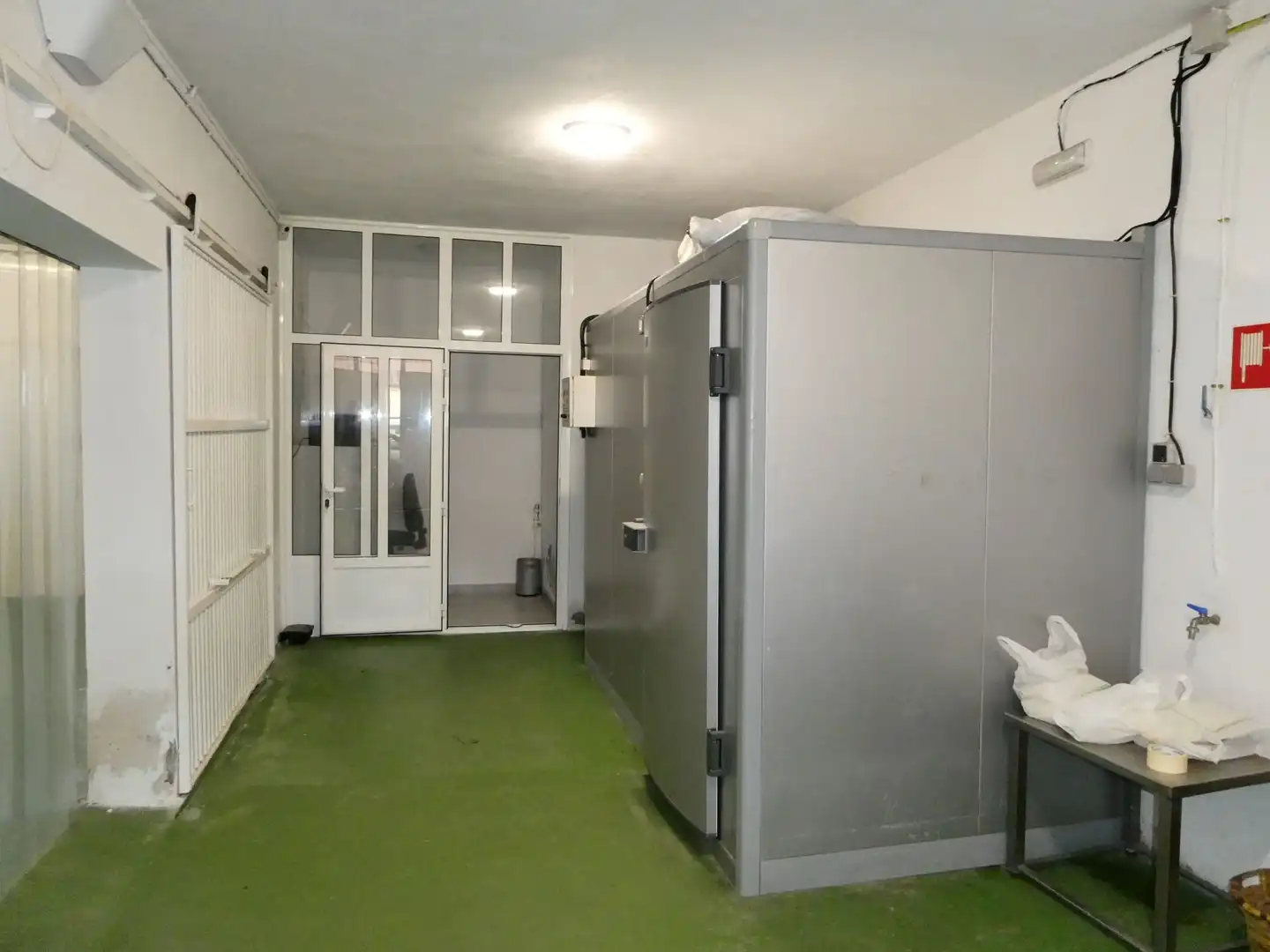 Gewerbefläche zur Miete in Monfarracinos, imagen 5