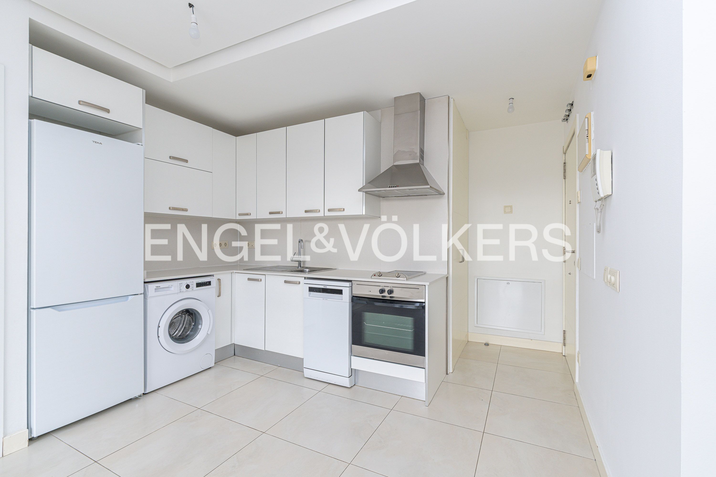 Cuina de Apartament en venda en  Madrid Capital amb Aire condicionat, Calefacció i Traster