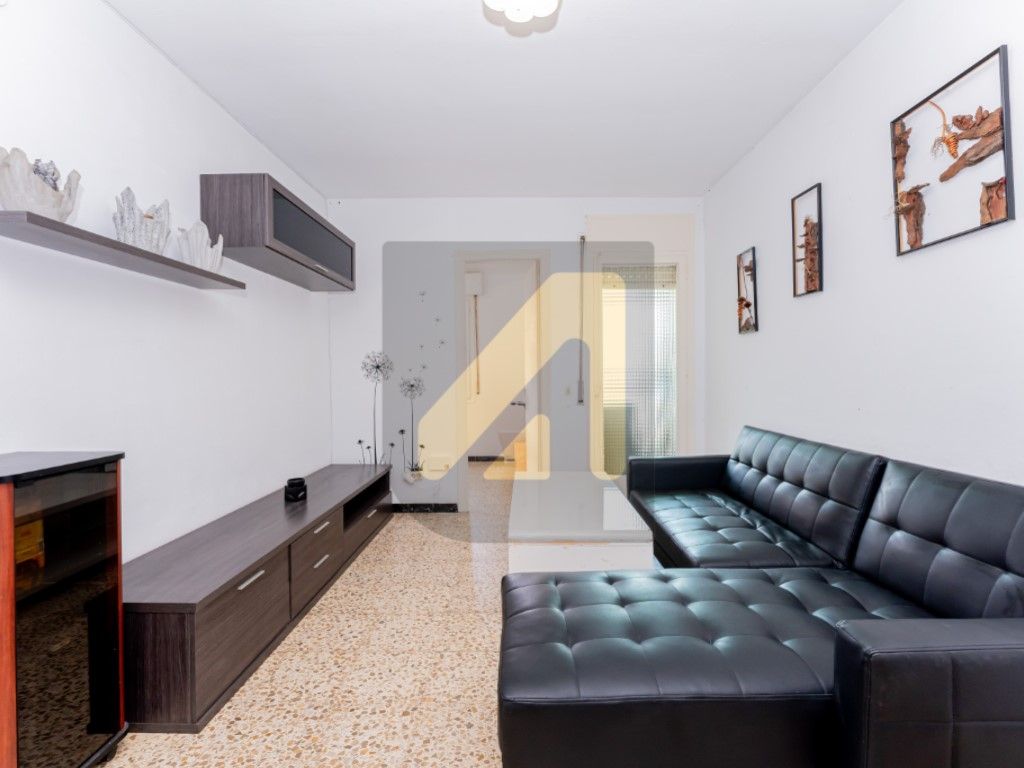 Living room of Apartment for sale in L'Hospitalet de Llobregat