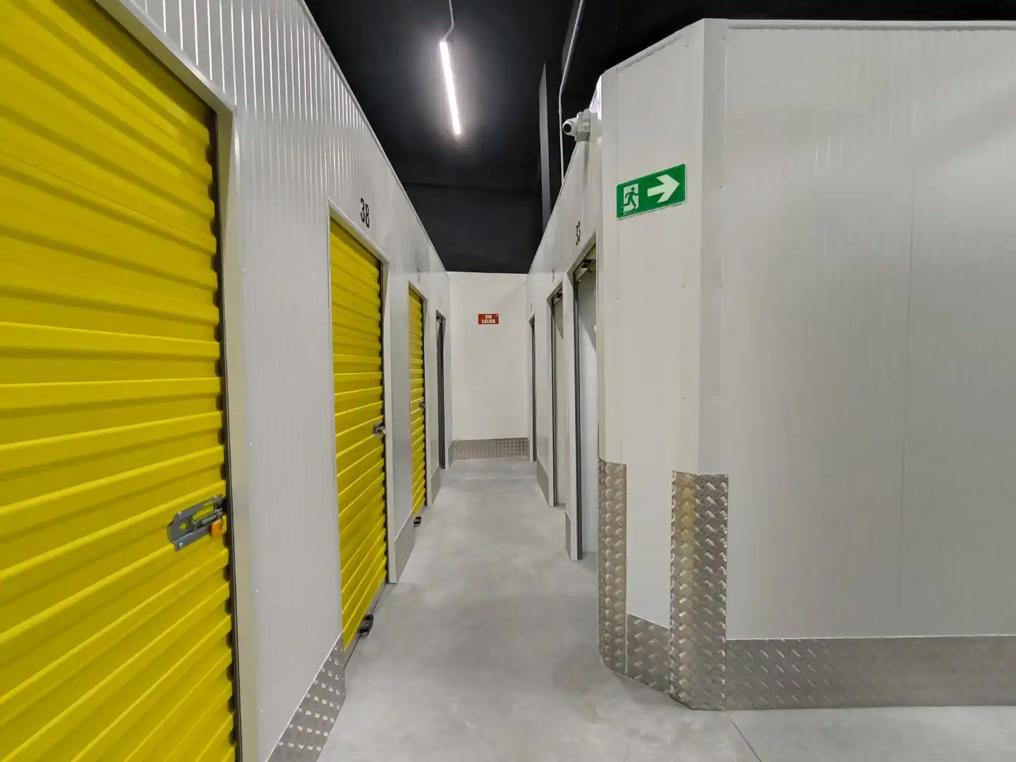 Storage room for rent in  Logroño  with Alarm