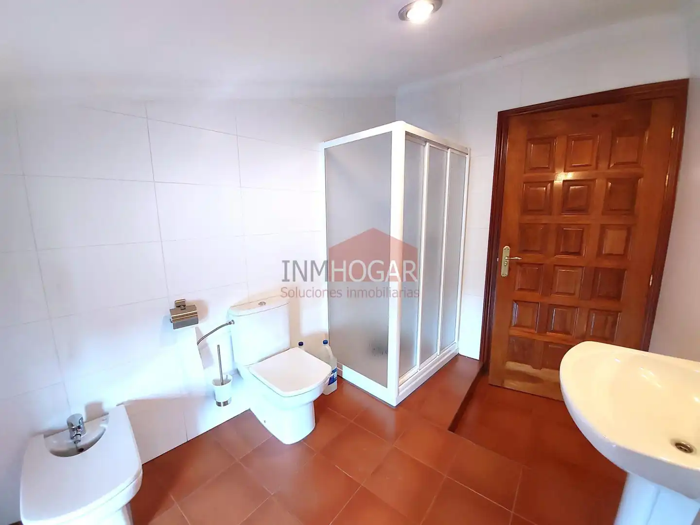 Bathroom of Houses for sale in Gutierre-Muñoz  with Heating, Private garden and Storage room