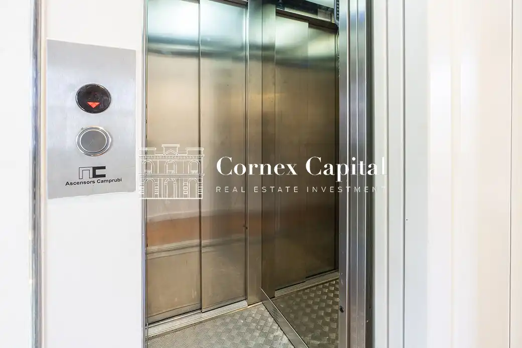 Casa adosada en venta en Barcelona con Aire acondicionado, Calefacción y Jardín privado