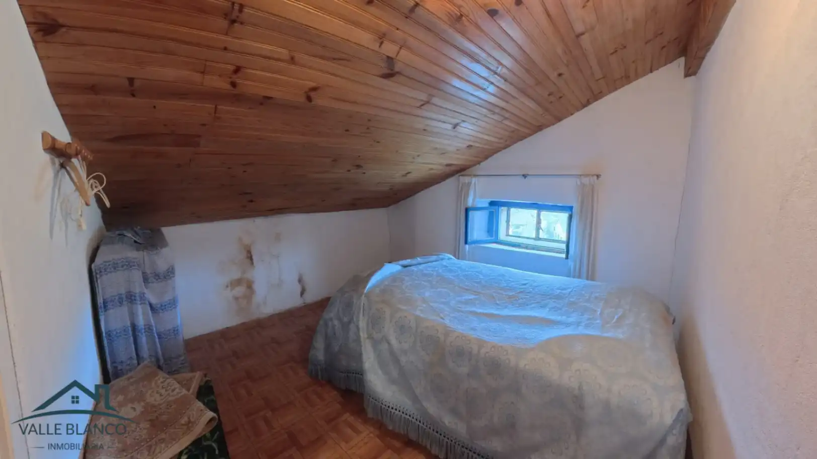 Habitación de Casa o chalet en venta en Valle de Valdebezana