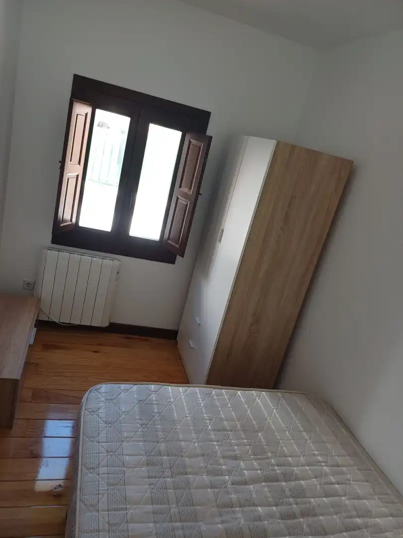 Schlafzimmer von Wohnungen zur Miete in Alcalá de Henares mit Heizung und Möbliert