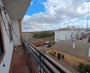 Vista exterior de Pis en venda en Orgaz