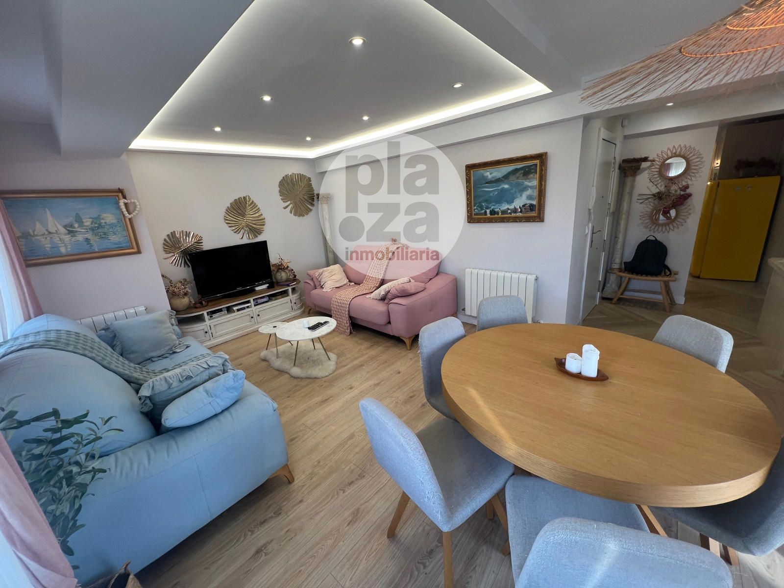 Sala d'estar de Pis en venda en Burgos Capital amb Calefacció i Terrassa