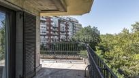 Exterior view of Apartment for sale in  Madrid Capital  with Air Conditioner, Terrace and Balcony