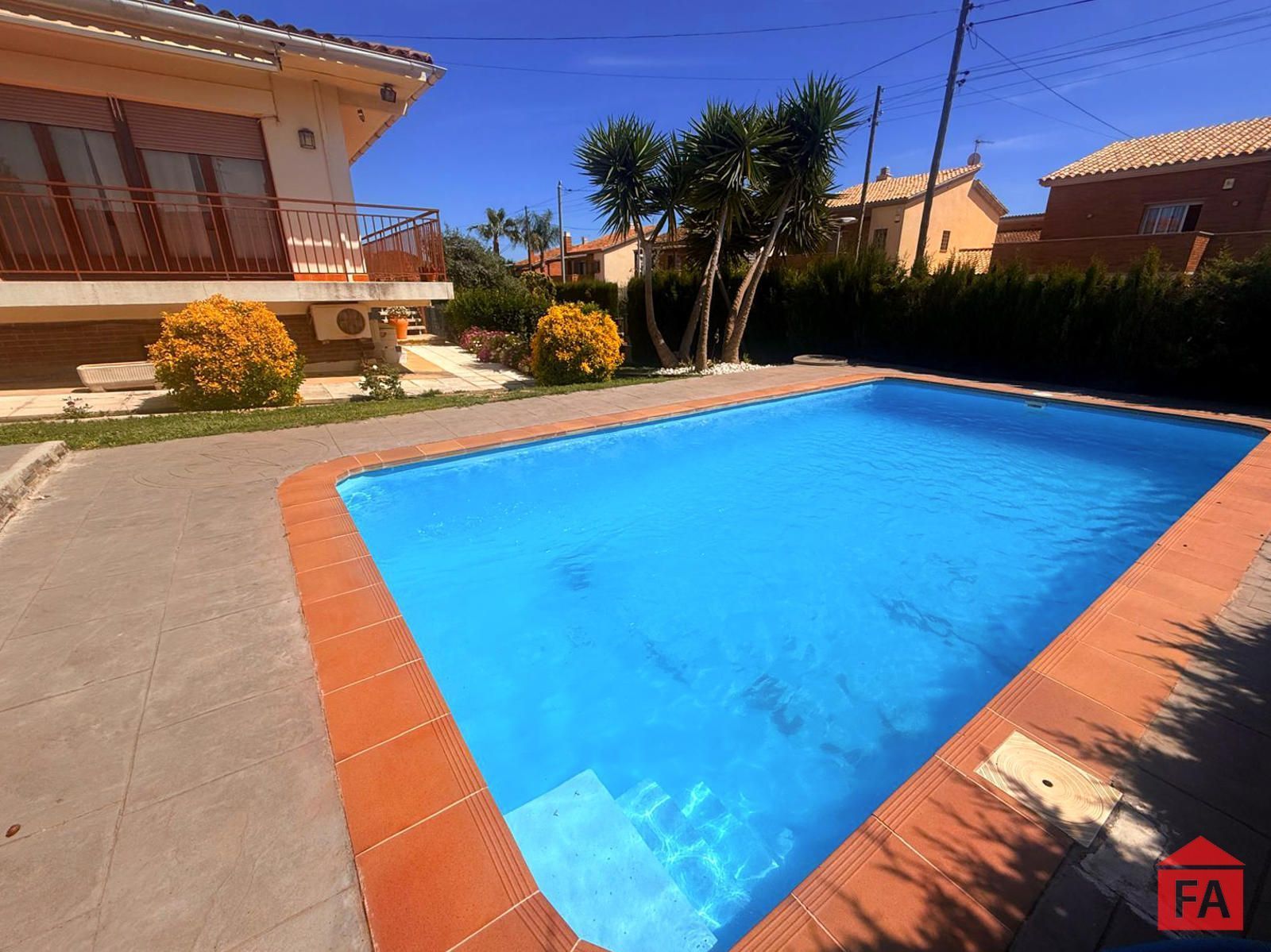 Piscina de Casa o xalet en venda en Banyeres del Penedès amb Calefacció, Parquet i Terrassa