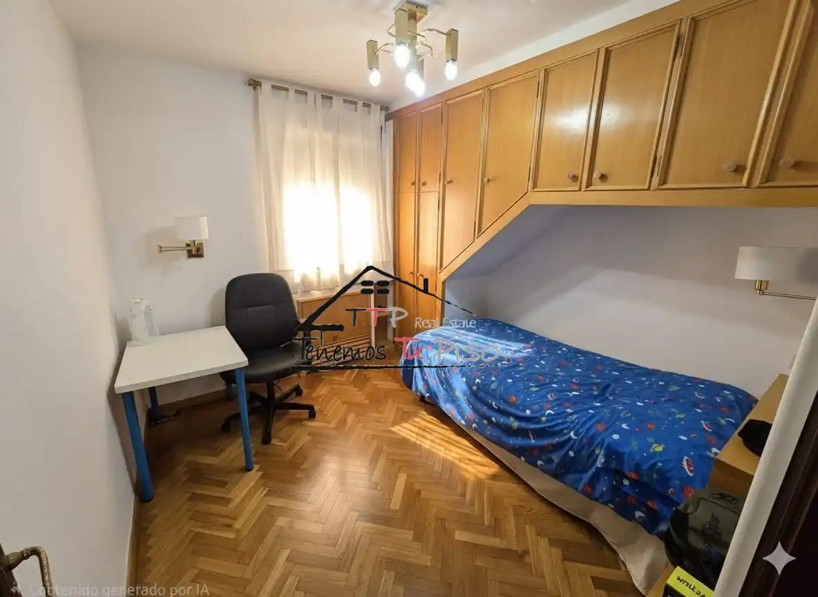 Habitación de Piso en venta en Zaragoza con Aire acondicionado, Calefacción y Parquet