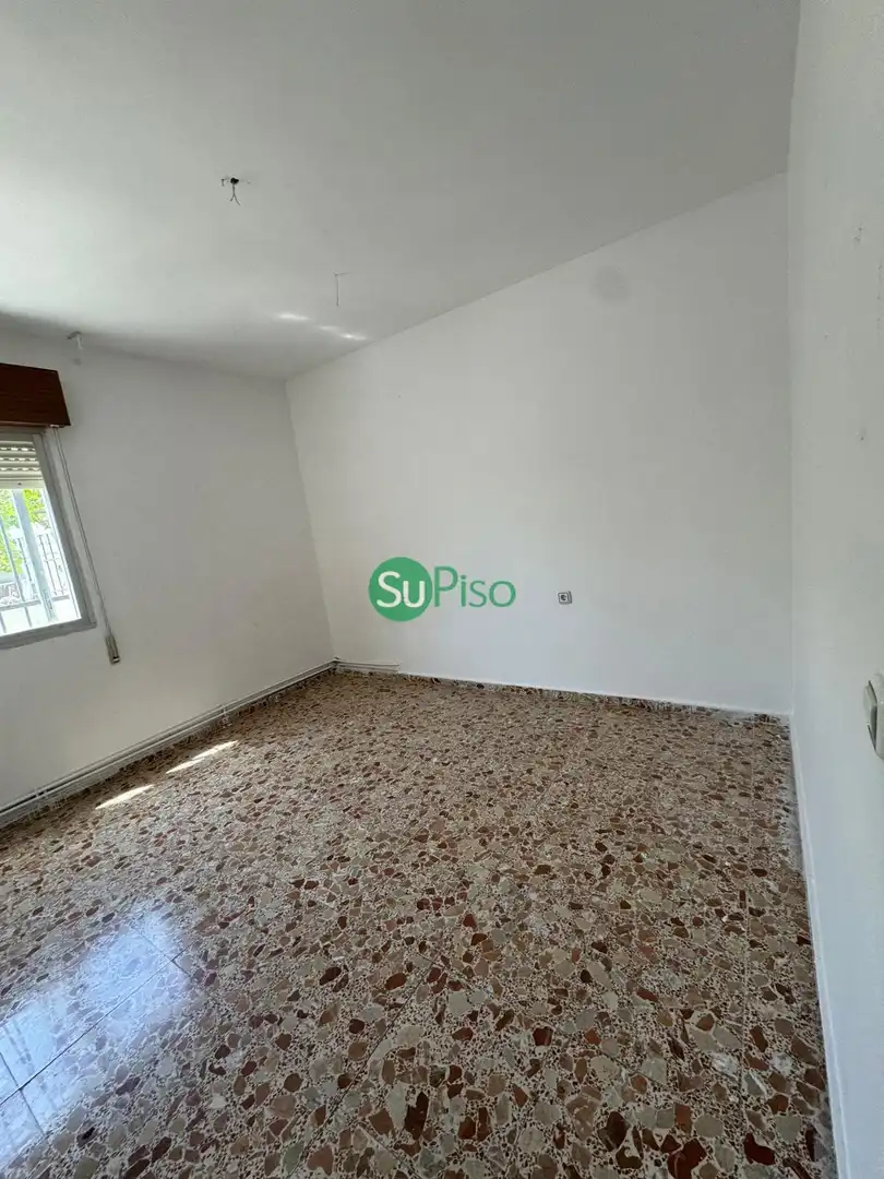 Casa adosada en venta en Avenida Rufino Rubio, 9, Yeles