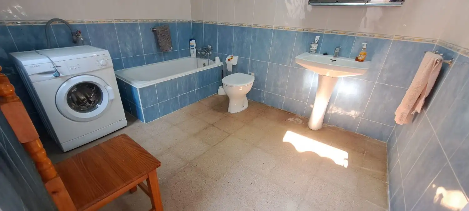 Baño de Casa o chalet en venta en Loporzano con Calefacción, Terraza y Trastero