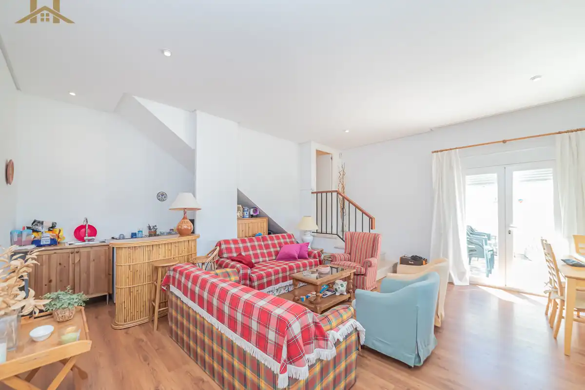Wohnzimmer von Haus oder Chalet zum Verkauf in Torrelodones mit Heizung, Privatgarten und Terrasse