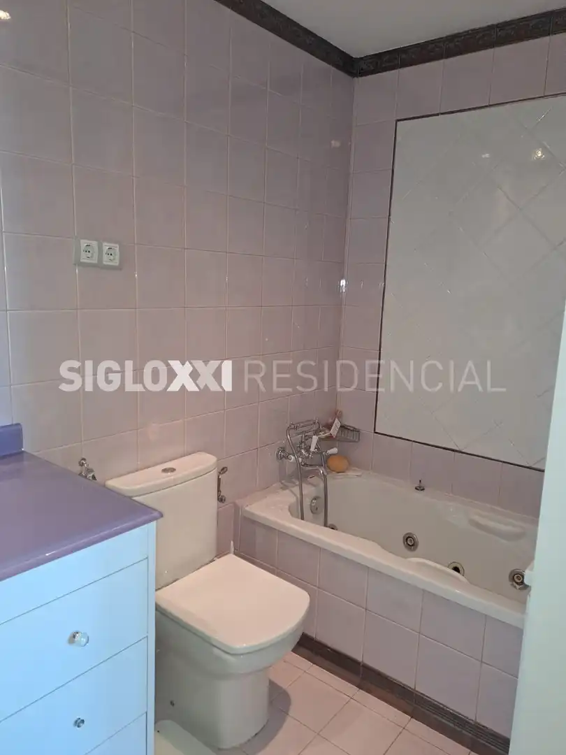 Baño de Dúplex en venta en Barcelona con Aire acondicionado, Calefacción y Terraza