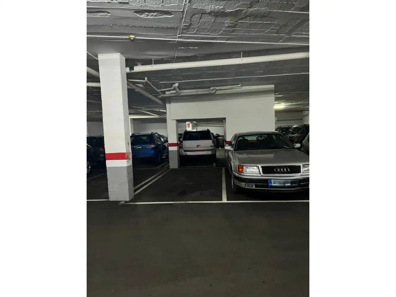 Parkplatz zur Miete in Calle Entenza 145