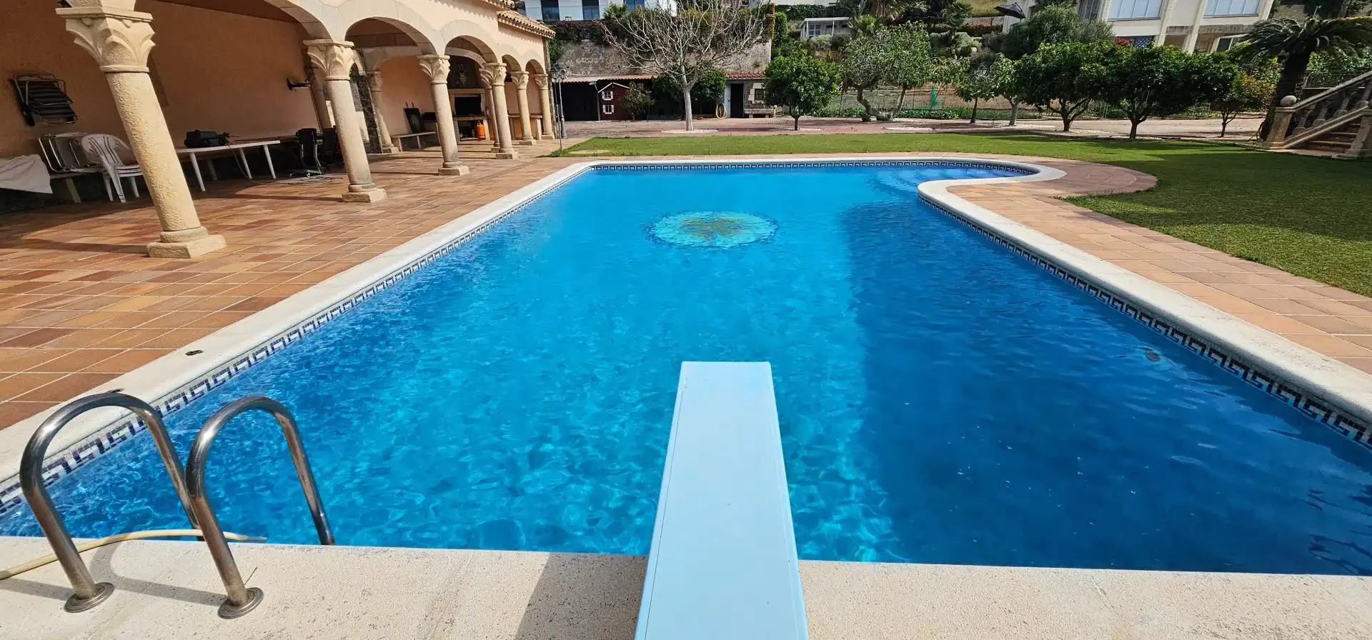 Swimming pool of Houses for sale in Mataró  with Air Conditioner, Heating and Terrace