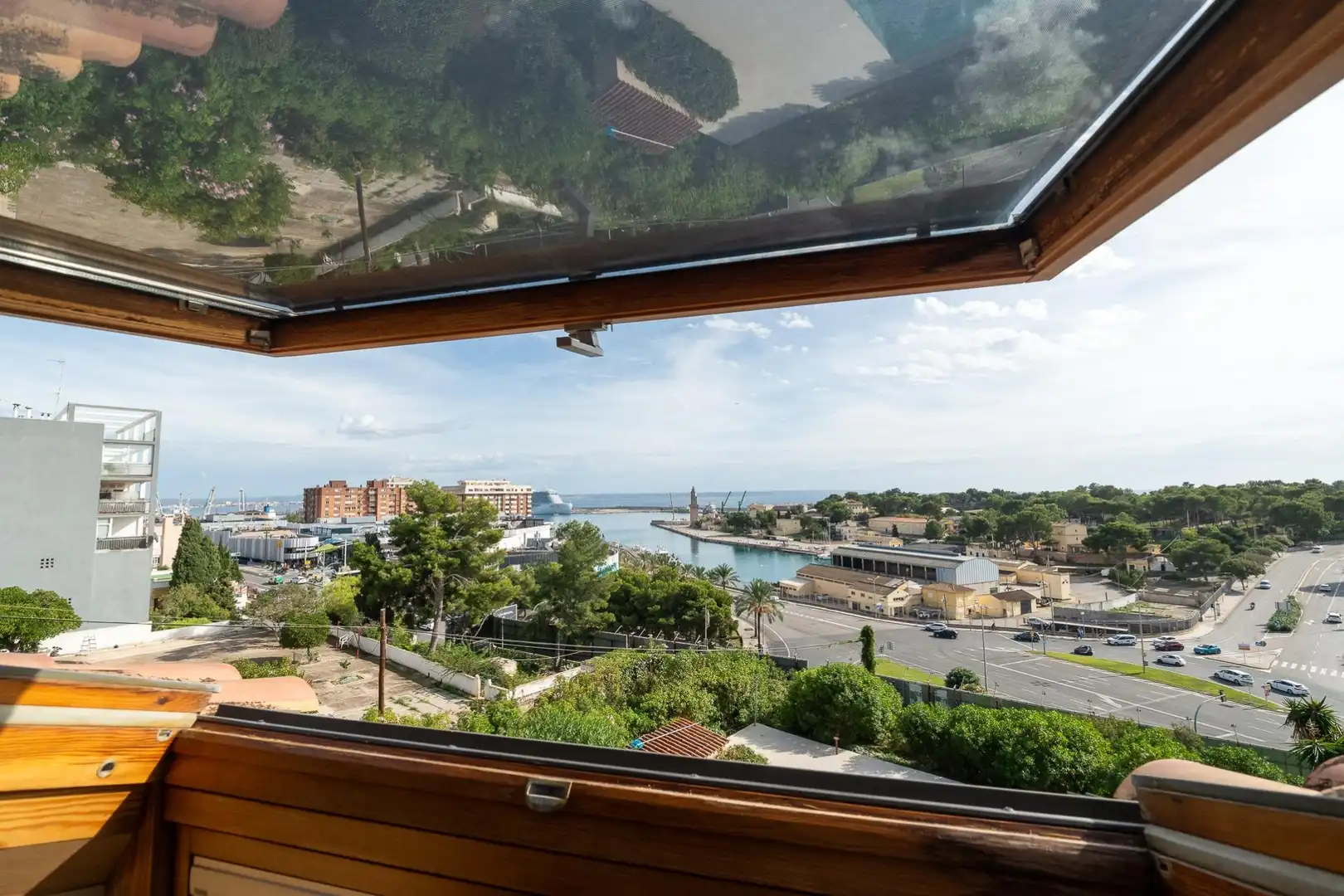 Vista exterior de Casa o xalet en venda en  Palma de Mallorca amb Jardí privat, Terrassa i Balcó