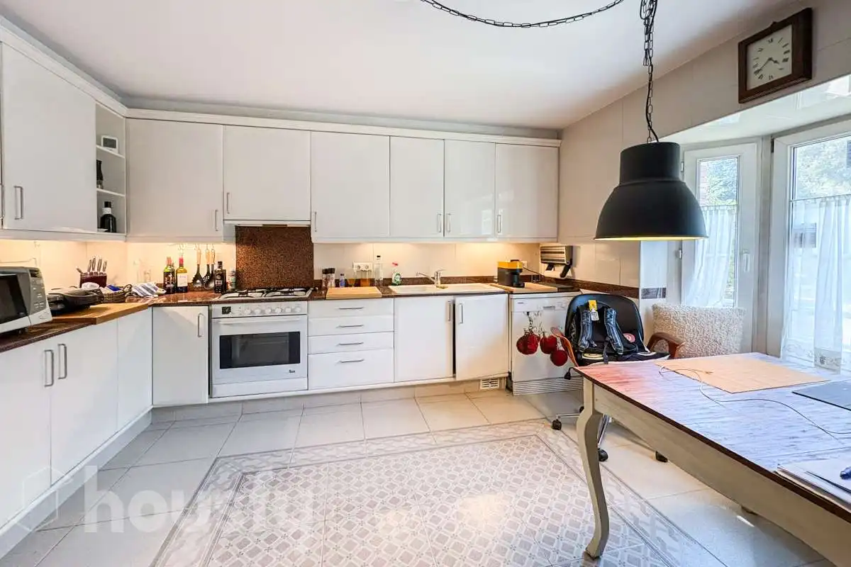 Cocina de Casa o chalet en venta en Girona con Aire acondicionado, Calefacción y Jardín privado