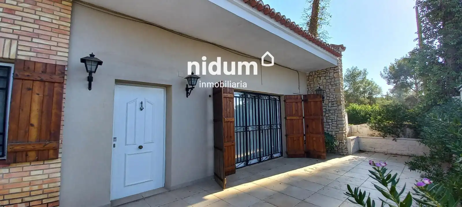 Vista exterior de Casa o xalet en venda en El Genovés amb Aire condicionat, Traster i Piscina